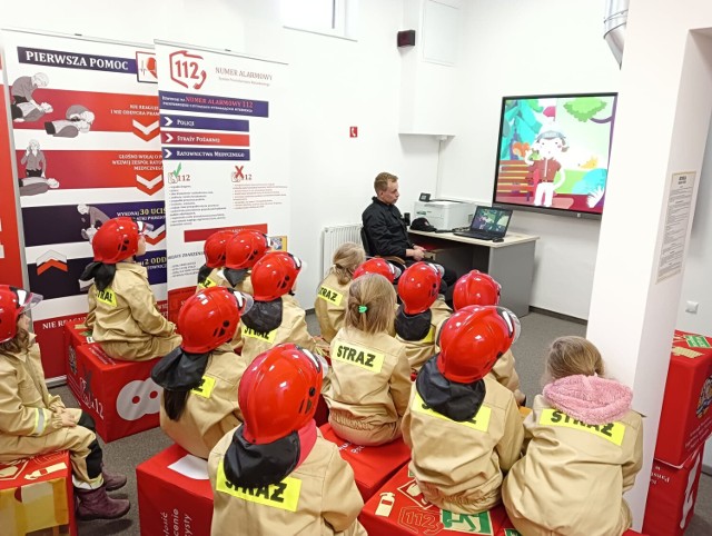 Interaktywne wyposażenie sali edukacyjnej pozwala w ciekawy sposób przekazać wiadomości oraz umiejętności