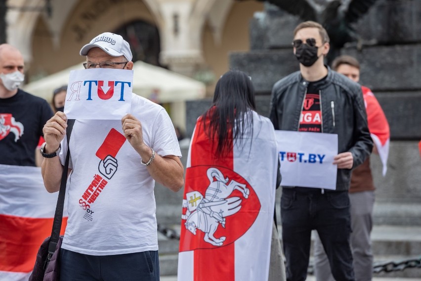 Protest krakowskich Białorusinów w obronie prześladowanych...