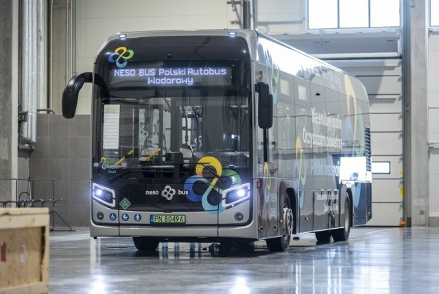 10 autobusów napędzanych wodorem w gdańskiej flocie. Jak działają ekologiczne NesoBusy?