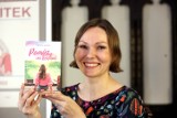 "Pomóż mi kochać" to nowa książka Kamili Mitek, w bibliotece odbyło się spotkanie autorskie