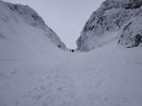 Tatry. Poszedł sam w góry, popołudniem. Nie dał rady. Musiał spędzić noc na Zawracie