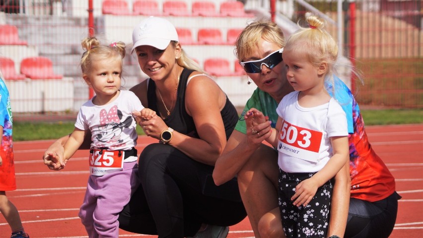 Biegi dzieci Orange Run 2020 odbyły się na Stadionie...