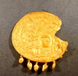 Rzadka okazja, by zobaczyć złote numizmaty z kolekcji Muzeum Narodowego w Krakowie