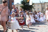 Gniezno: Boże Ciało. Procesja ku czci Najświętszego Ciała i Krwi Chrystusa przeszła ulicami starego miasta [FOTO, FILM]