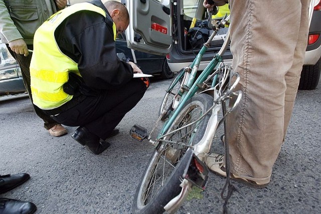 Jeżeli w kolizji nikt nie odniósł obrażeń, nie musimy wzywać policji.