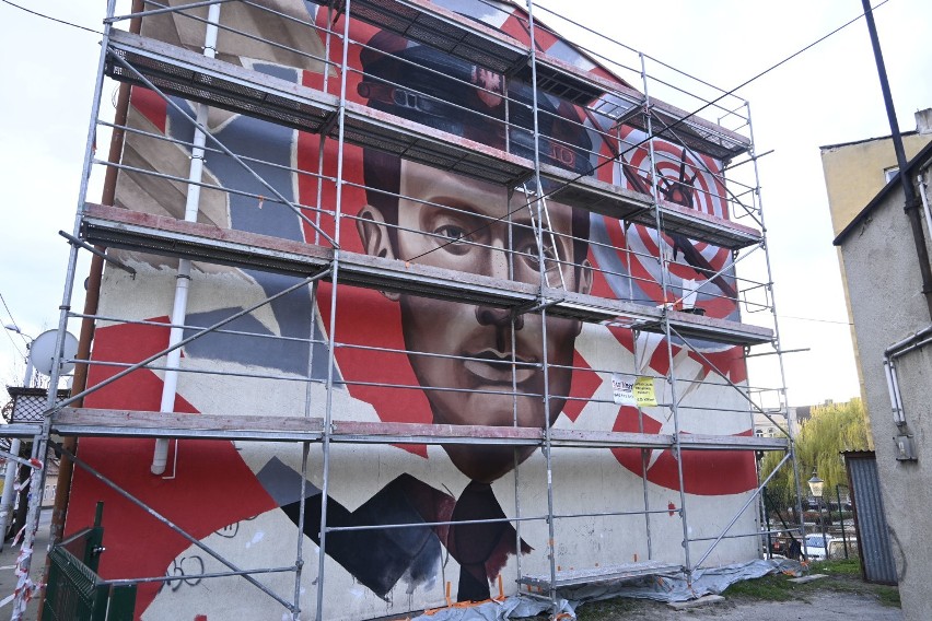 Mural przy ulicy Sądowej 9 w Świeciu przedstawiać będzie...