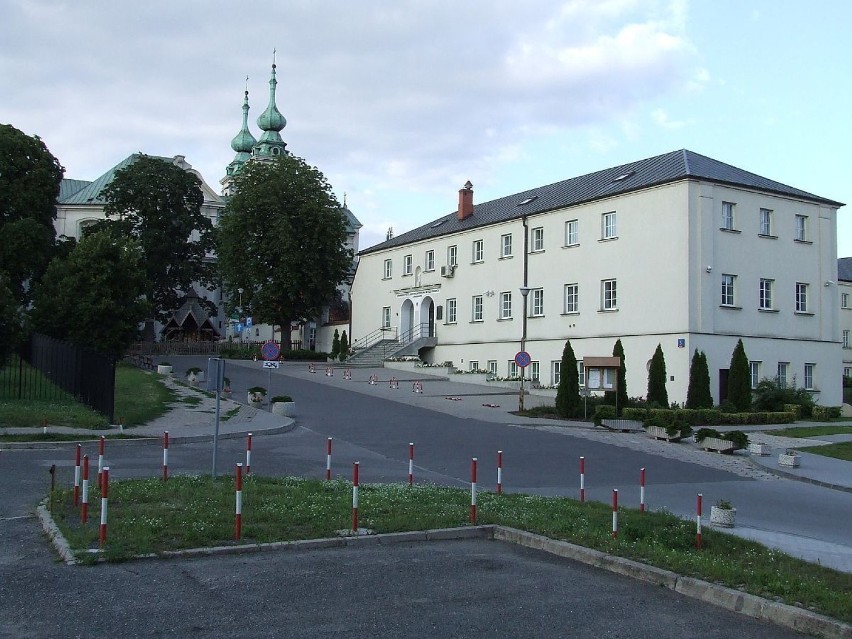 Gmach Główny Uniwersytetu Kardynała Stefana Wyszyńskiego....