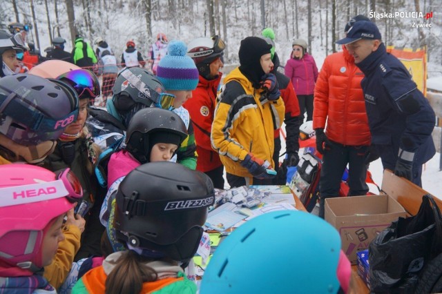 Celem akcji „Kręci mnie bezpieczeństwo na stoku” jest popularyzacja sportów zimowych wśród dzieci i młodzieży, edukacja związana z uprawianiem narciarstwa, a także propagowanie bezpieczeństwa i właściwych zachowań na stokach narciarskich.