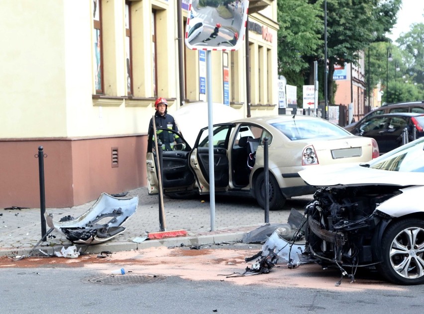 Znów wypadek na skrzyżowaniu Mickiewicza i Jagiellońskiej