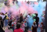 Kolorowe święto w Rogoźnie. Holi Festiwal z okazji Dnia Dziecka [ZDJĘCIA]