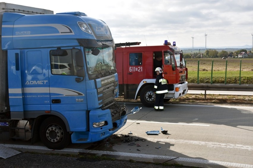 Śmiertelny wypadek na autostradzie A4, droga jest nieprzejezdna [ZDJĘCIA]