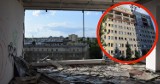 Co z pozostałościami po szkole Almamer w Warszawie? Budynek straszy od lat. Przejęli go bezdomni i imprezująca młodzież