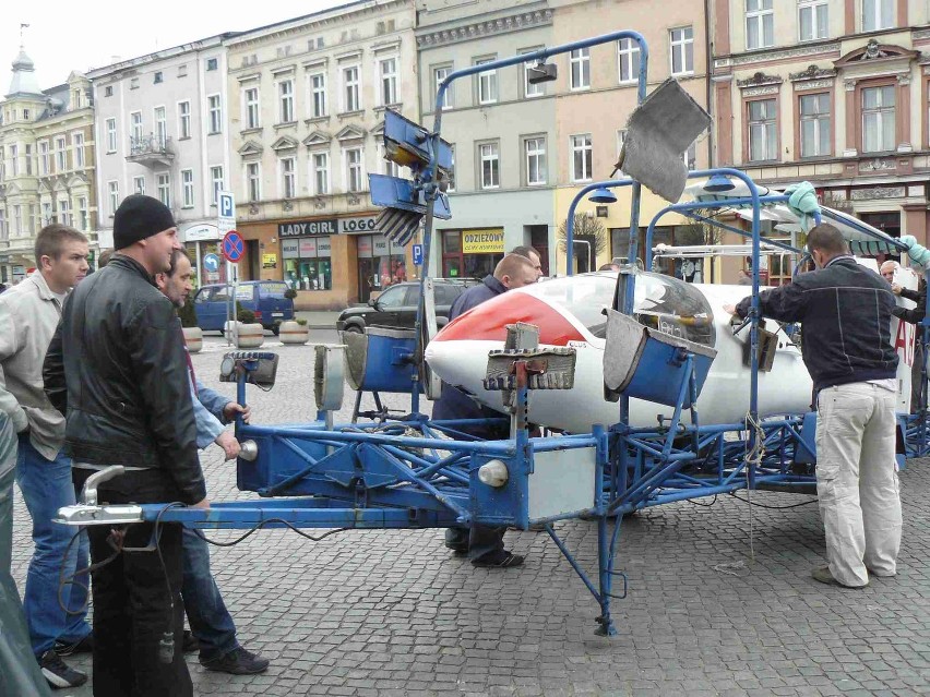 Krotoszyn - Na Rynku wylądowały dwa szybowce - FILM i ZDJĘCIA