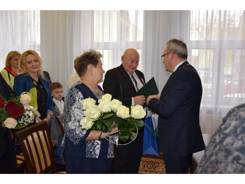Augustów: Otrzymali medale za długoletnie pożycie małżeńskie (zdjęcia)