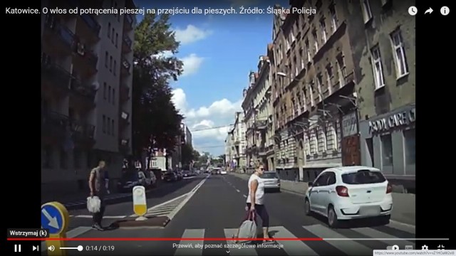 Dwie kierujące samochodami na ulicy Sokolskiej w Katowicach mogły doprowadzić do tragedii. Niebezpieczne zdarzenie z ich udziałem miało miejsce w rejonie jednego z przejść dla pieszych.