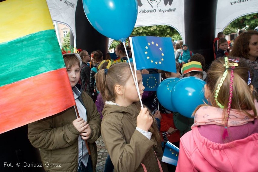 Wałbrzych: Piknik Europejski z udziałem młodzieży szkolnej z okazji Dnia Europy [ZDJĘCIA]