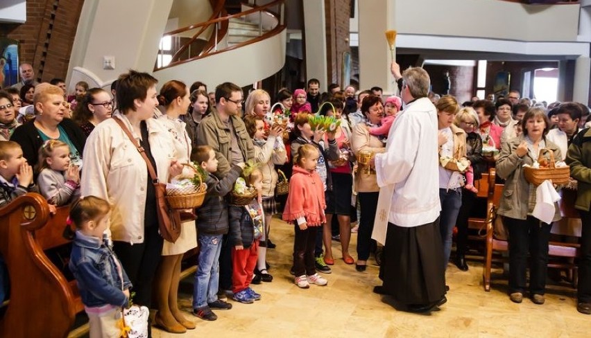 Święcenie potraw 2014 w parafii bł. Karoliny w Tychach....