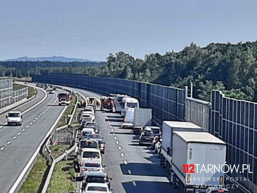 Wypadek wydarzył się na 481 km A4 - przed węzłem Tarnów...