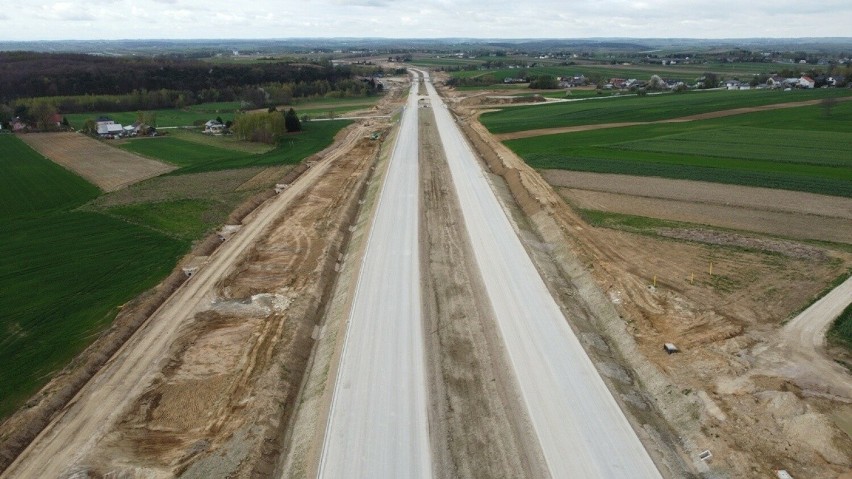 Budowa trasy S7 Miechów-Szczepanowice. Kiedy tędy wyjedziemy na północ z Krakowa?