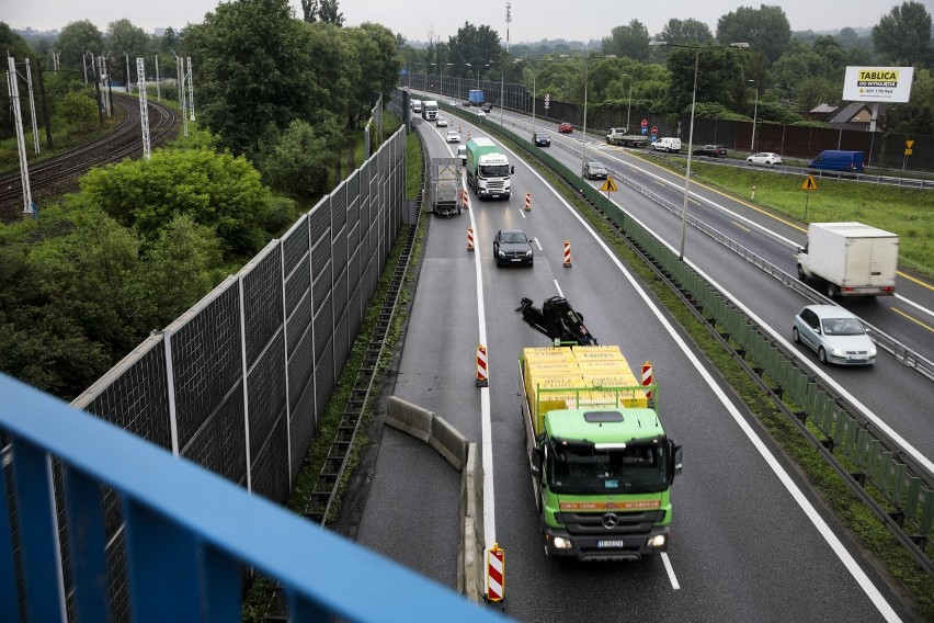 Kraków. Rozpoczął się remont wiaduktu nad A4. Na autostradzie tworzą się korki [ZDJĘCIA]