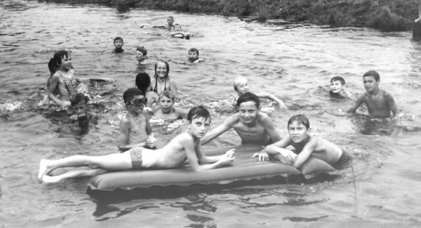 Nad jeziorem. 4 sierpnia 1967 r.