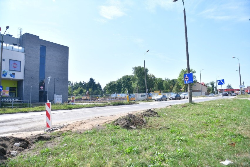 Trwa budowa apartamentowca na działce po kinie Odeon w Radomiu. Zobaczcie najświeższe zdjęcia z placu budowy