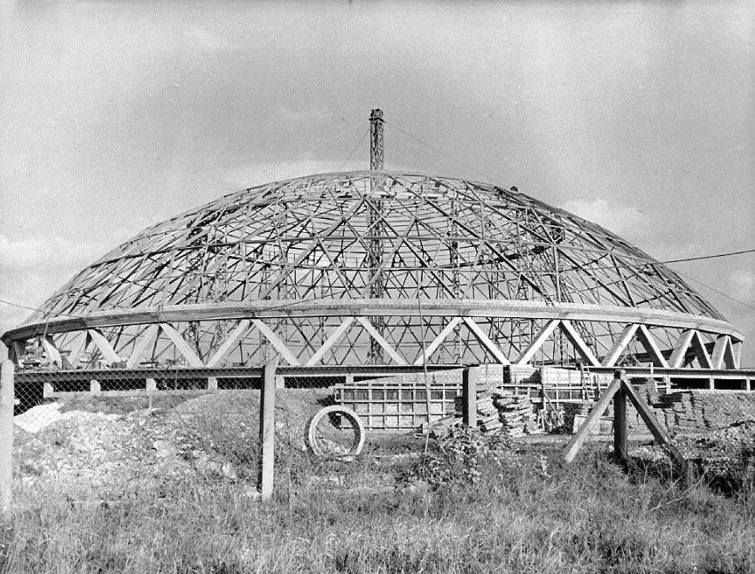 Jerzy Gottfried, architekt z Katowic, otrzymał zlecenie...