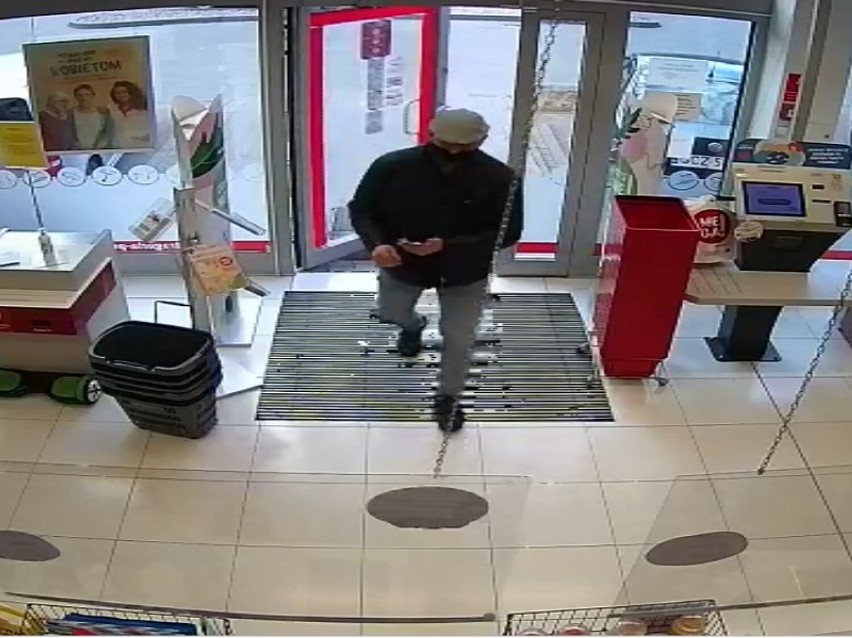 Policja poszukuje mężczyznę, który ukradł perfumy