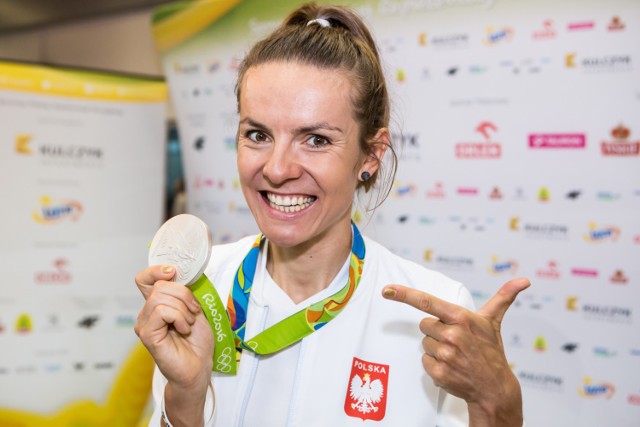 Maja Włoszczowska ze srebrnym medalem olimpijskim z Rio de Janeiro. W sobotę będzie w Dąbrowie Górniczej