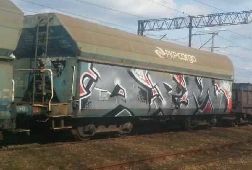 27-letni mieszkaniec Jasła podejrzewany o namalowanie graffiti na wagonie