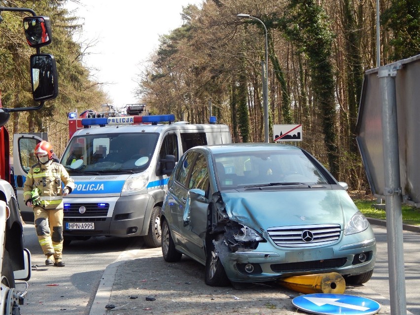 Wypadek w Ustce. Kobieta z niemowlęciem w szpitalu [ZDJĘCIA]