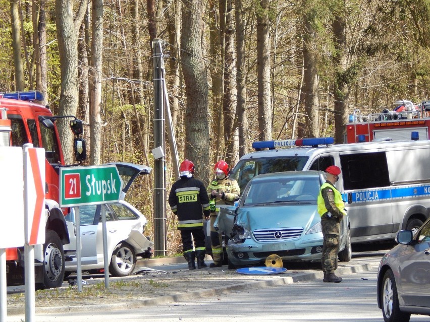 Wypadek w Ustce. Kobieta z niemowlęciem w szpitalu [ZDJĘCIA]