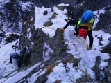 Tatry Słowackie. Polski turysta utknął na Durnym Szczycie. W czasie podejścia zgubił raki 