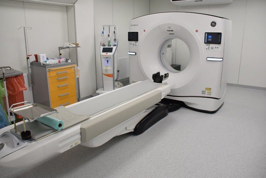 Nowa pracownia tomograficzna w Wojewódzkim Szpitalu Podkarpackim w Krośnie. Poprawi się jakość badań i skróci kolejka [ZDJĘCIA]