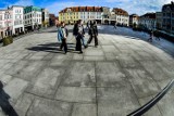 Szykuje się wielkie czyszczenie spartaczonej płyty Starego Rynku w Bydgoszczy