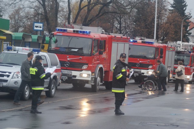 Parking na placu Wojewódzkim zajęły strażackie wozy