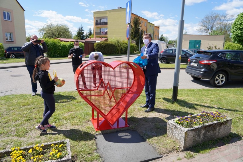 Człuchów ma już swoje serce. 24 godziny po ustwieniu jest już pełne 