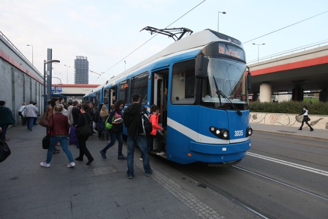 Jazda tramwajem linii 20 nie należy do najprzyjemniejszych