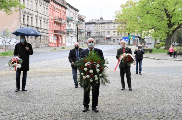 Z powodu koronawirusa w Inowrocławiu odbyła się bardzo skromna pierwszomajowa uroczystość