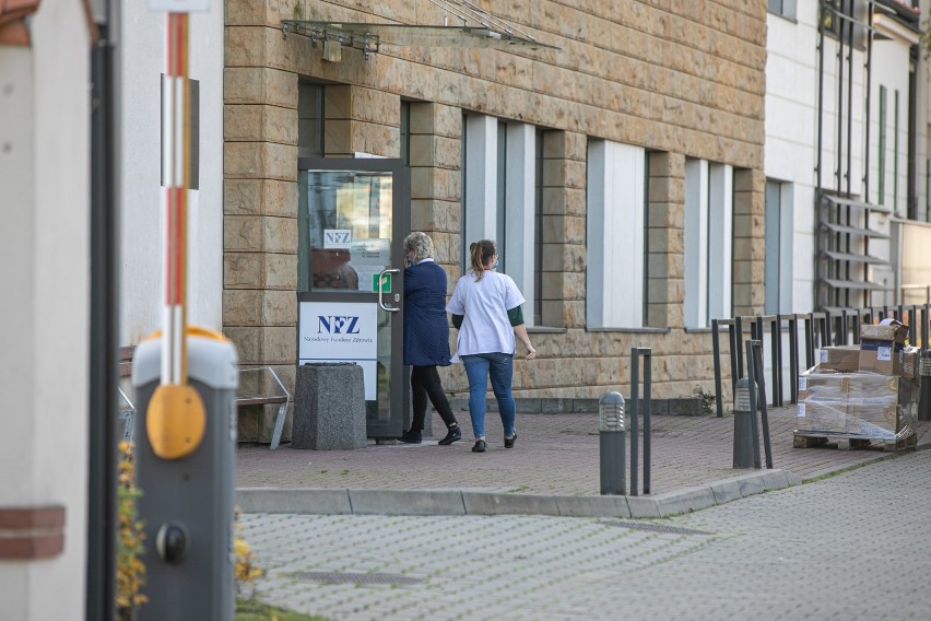 CUMRiK przy ul. Kopernika zaczął pełnić funkcję szpitala tymczasowego. Pierwsi pacjenci już są hospitalizowani