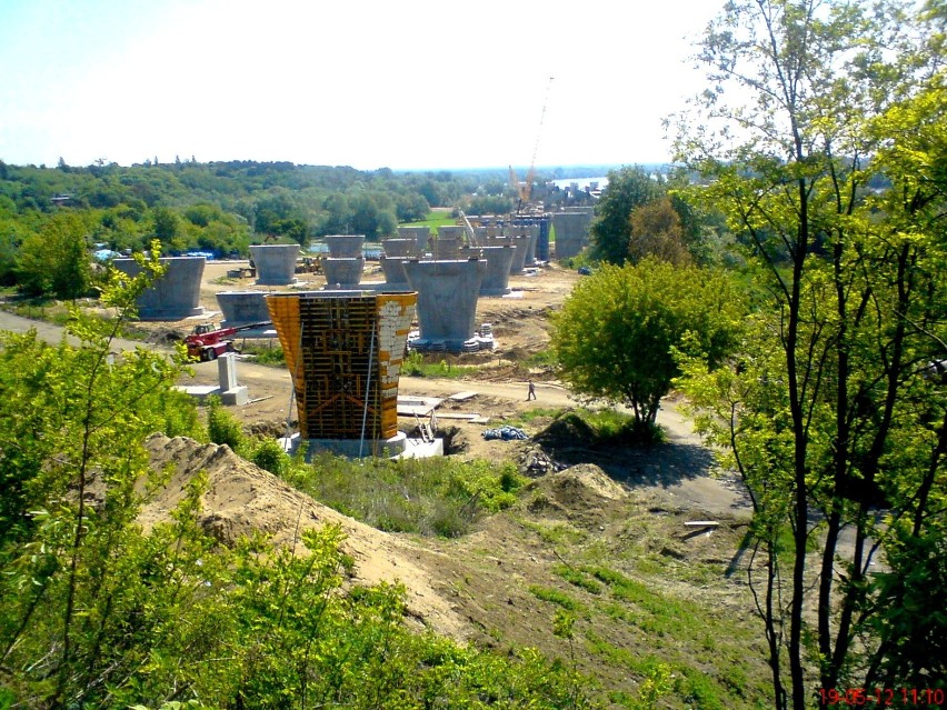 Prace mostowe w Toruniu -19.05.2012.r