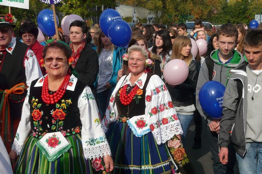 Marsz Różowej Wstążeczki w Skierniewicach [ZDJĘCIA]