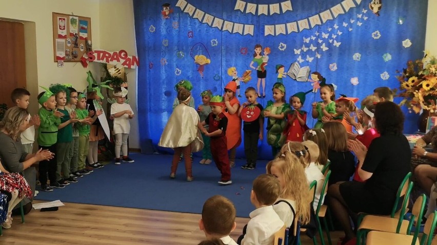 Wielkie świętowanie w Przedszkolu Publicznym Bajkowy Zakątek w Opatowie. Uroczysty Dzień Edukacji Narodowej. Zobacz zdjęcia