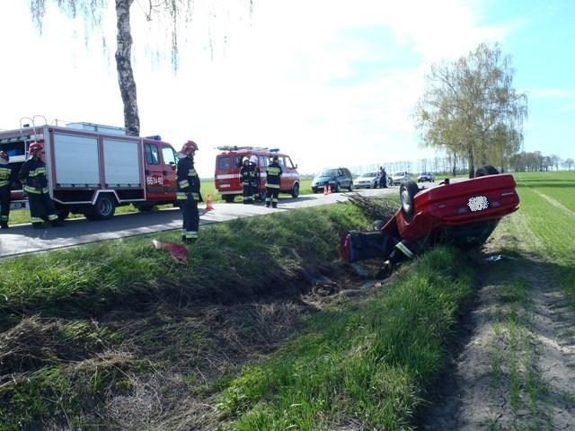 Krajenka: Wypadek na trasie Krajenka-Tarnówczyn. Groźny wypadek w pobliżu Krajenki [FOTO]
