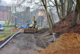 Postępują prace przy przebudowie drogi łączącej ulicę Kościerską z ulicą 3 Maja w Żukowie