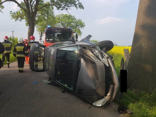 Do dwóch groźnych wypadków doszło w sobotę w gminie Szamotuły. Kierowcy rozbili swoje samochody o drzewa i odnieśli ciężkie obrażenia.

Zobacz więcej: Niebezpieczne wypadki na trasach koło Szamotuł [zdjęcia]