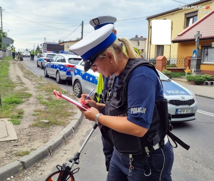 Groźny wypadek motocyklisty w Rybniku. Kierowca motocykla...