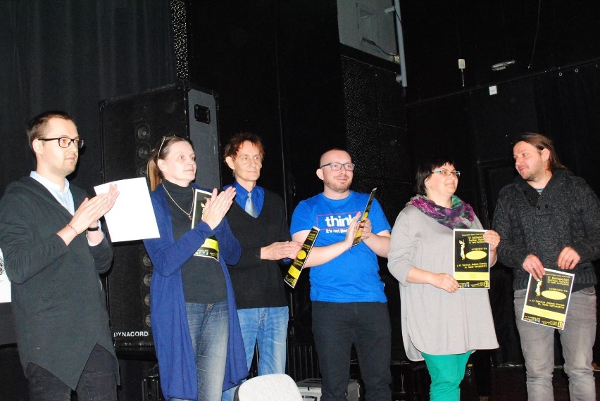Sieradzka Grupa Poetycka DESANT udanie zaprezentowała się na literackim festiwalu w Kaliszu