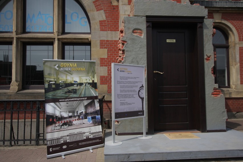 Poznaj historię Dworca w Gdyni- zajrzyj przez dziurkę od klucza.