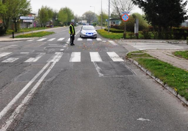 Wypadek w Dąbiu: Motocyklista potrącił dziewczynkę